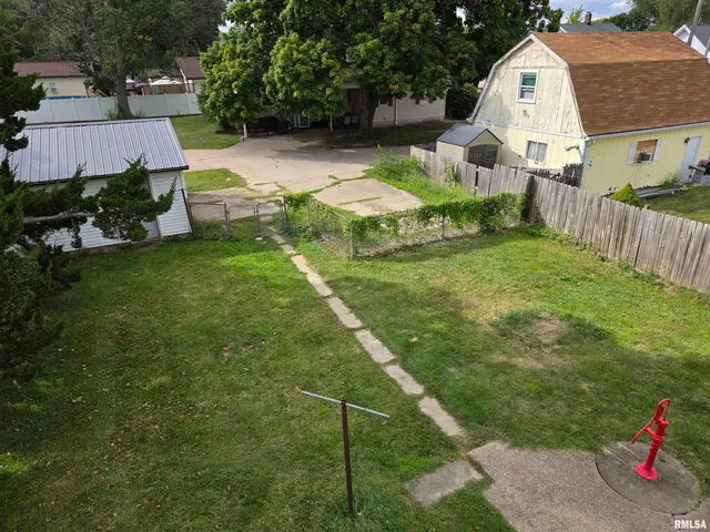 $950 | 405 South Main Street, Morton, IL 61550