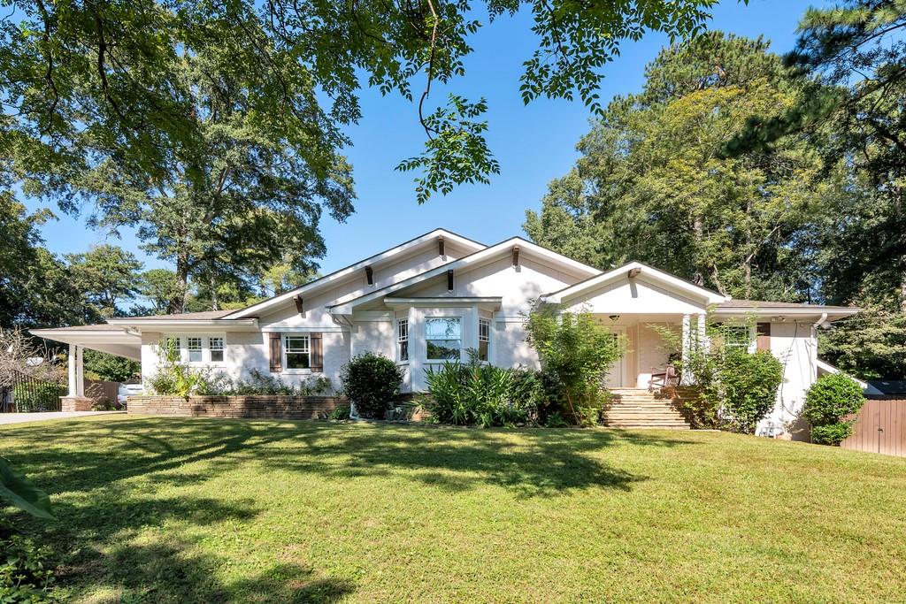 Lovely one level diamond in the rough sitting back off the road ready for a large family