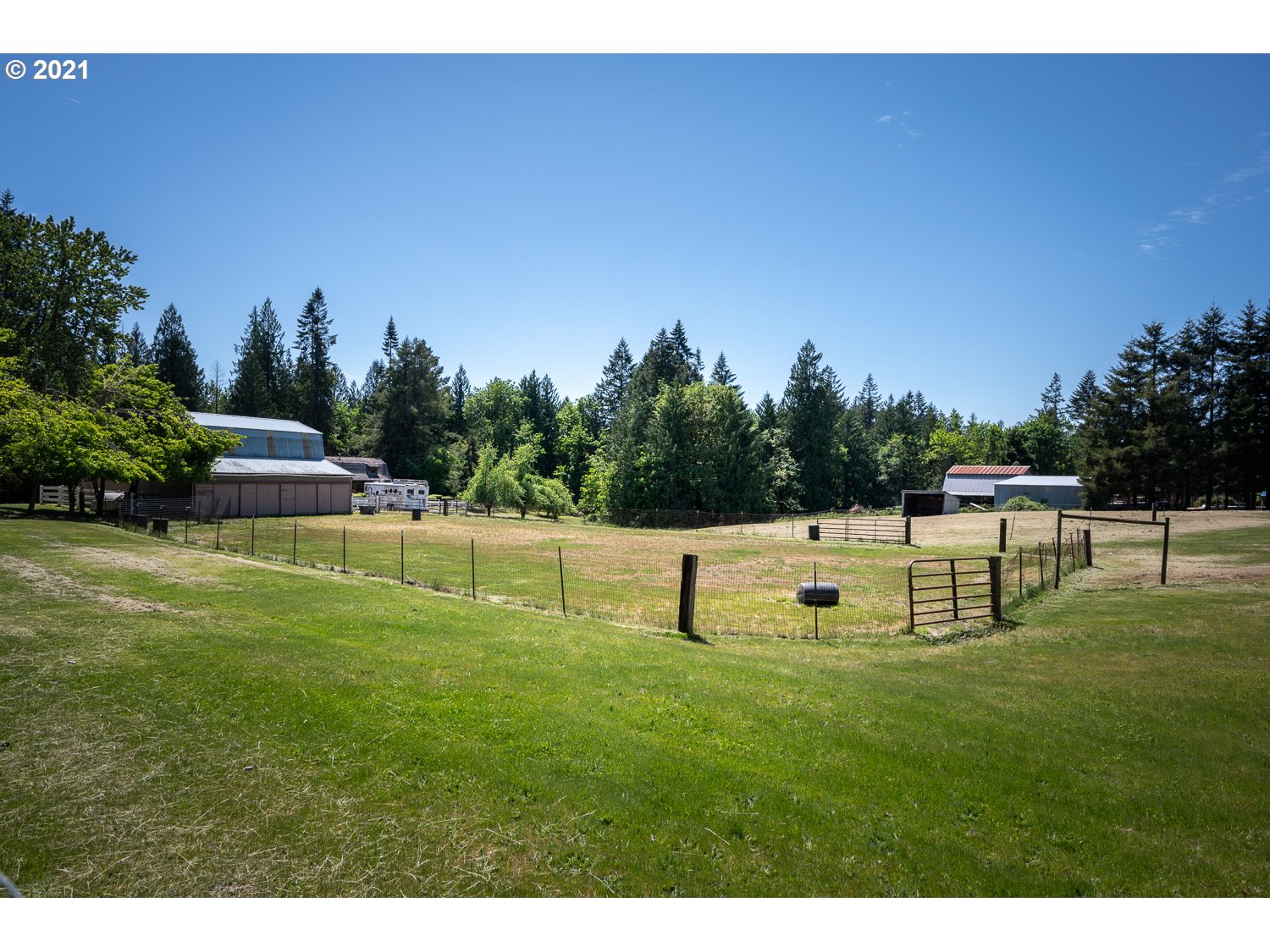 18080 South Dillman Road Oregon City, OR 97045 - Photo 9 of 32 Gallery Image 9