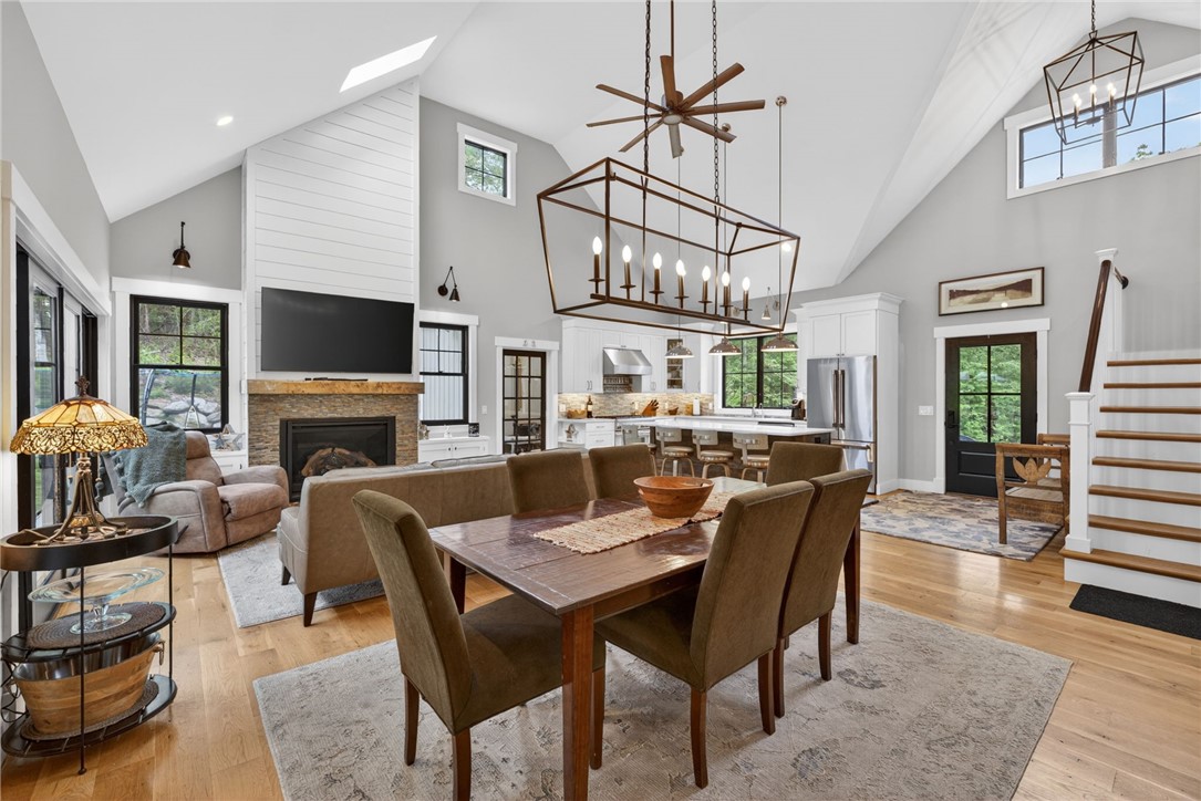 1425 Maple Valley Road Coventry, RI 02827 - Photo 6 of 46