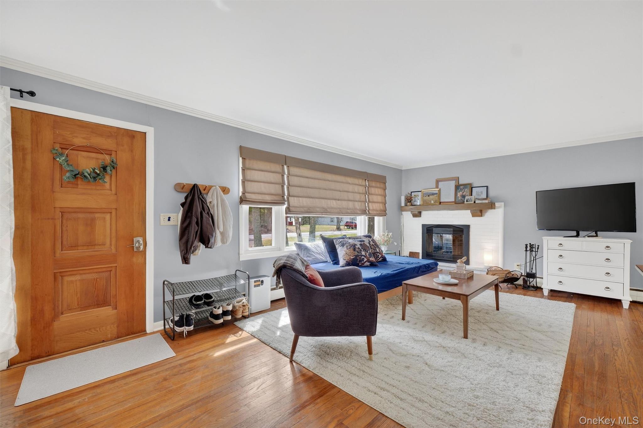 274 Morgan Hill Road Hurley, NY 12443 - Photo 3 of 39