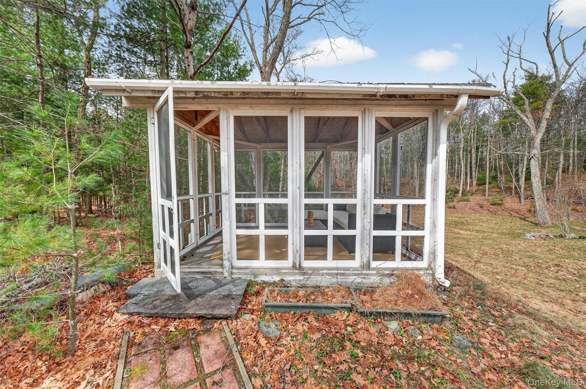 274 Morgan Hill Road Hurley, NY 12443 - Photo 32 of 39