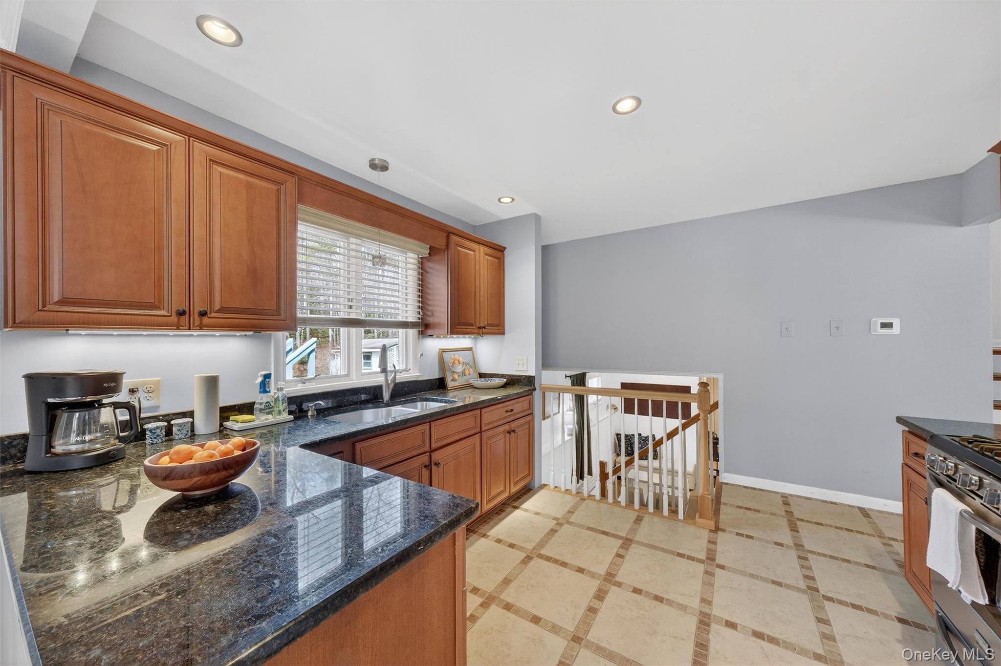 274 Morgan Hill Road Hurley, NY 12443 - Photo 9 of 39