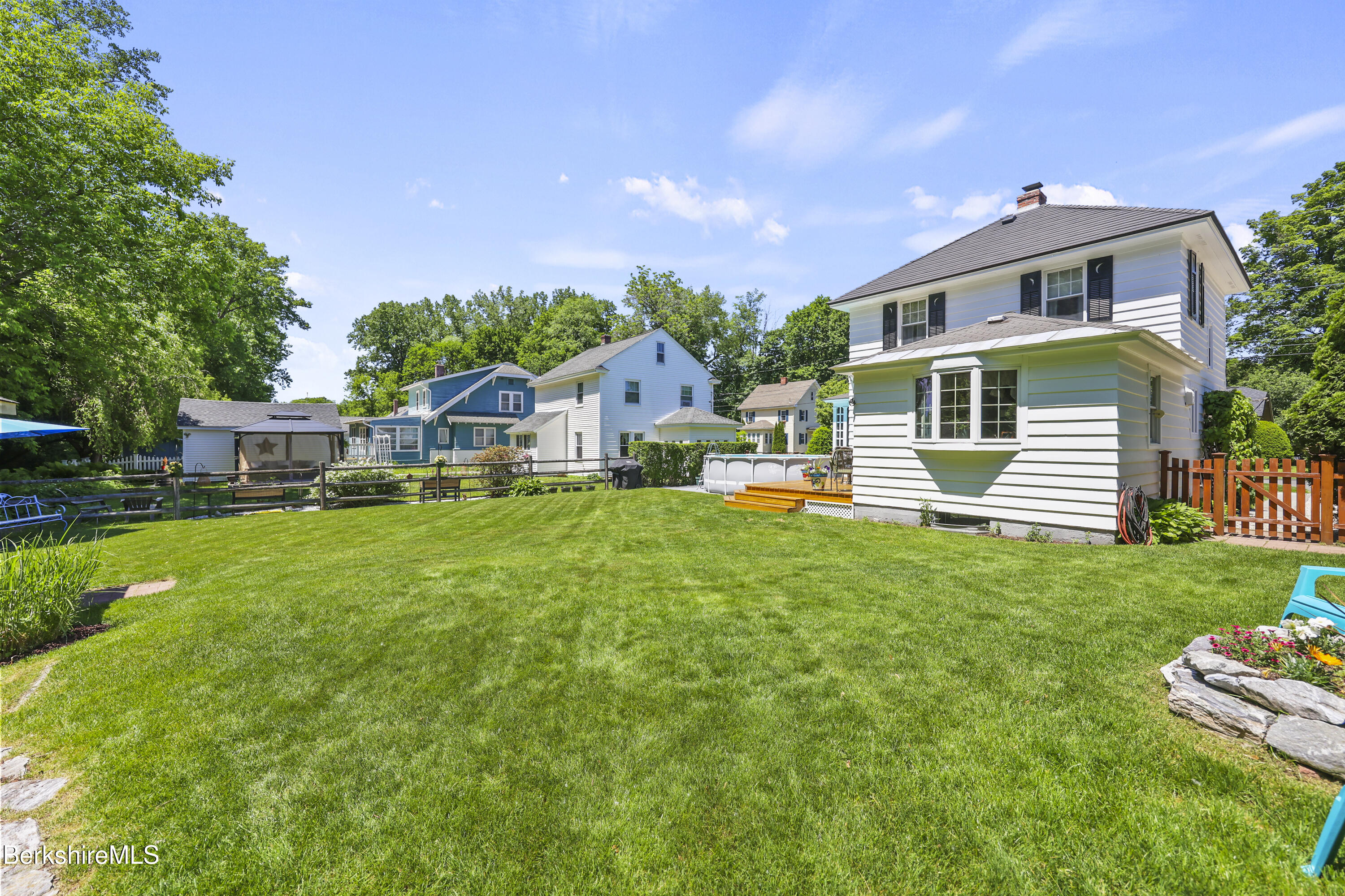 61 Harding Street Pittsfield, MA 01201 - Photo 41 of 48 220 Back Yard