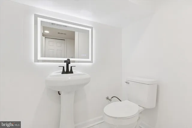 $424,900 | 7313 Limekiln Pike, Philadelphia, PA 19138