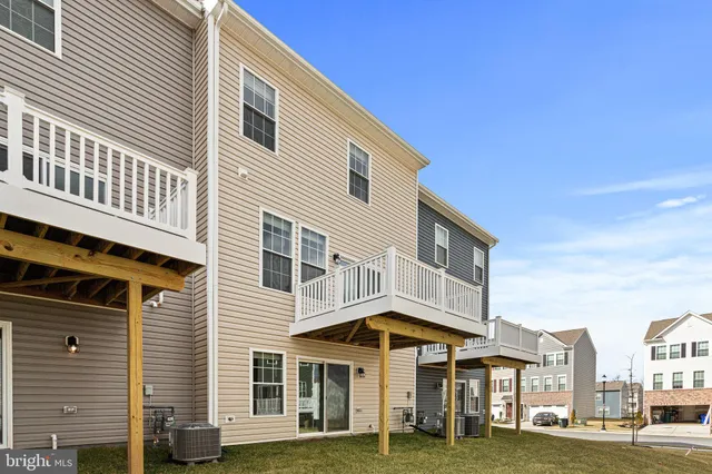 $2,400 | 1264 Apollo Drive, Frederick, MD 21702