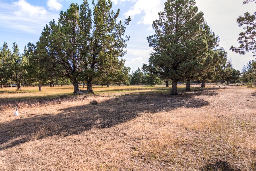 61175 Larsen Road Bend, OR 97702 - Photo 49 of 58 Larsen Rd 61175 (44 of 44)