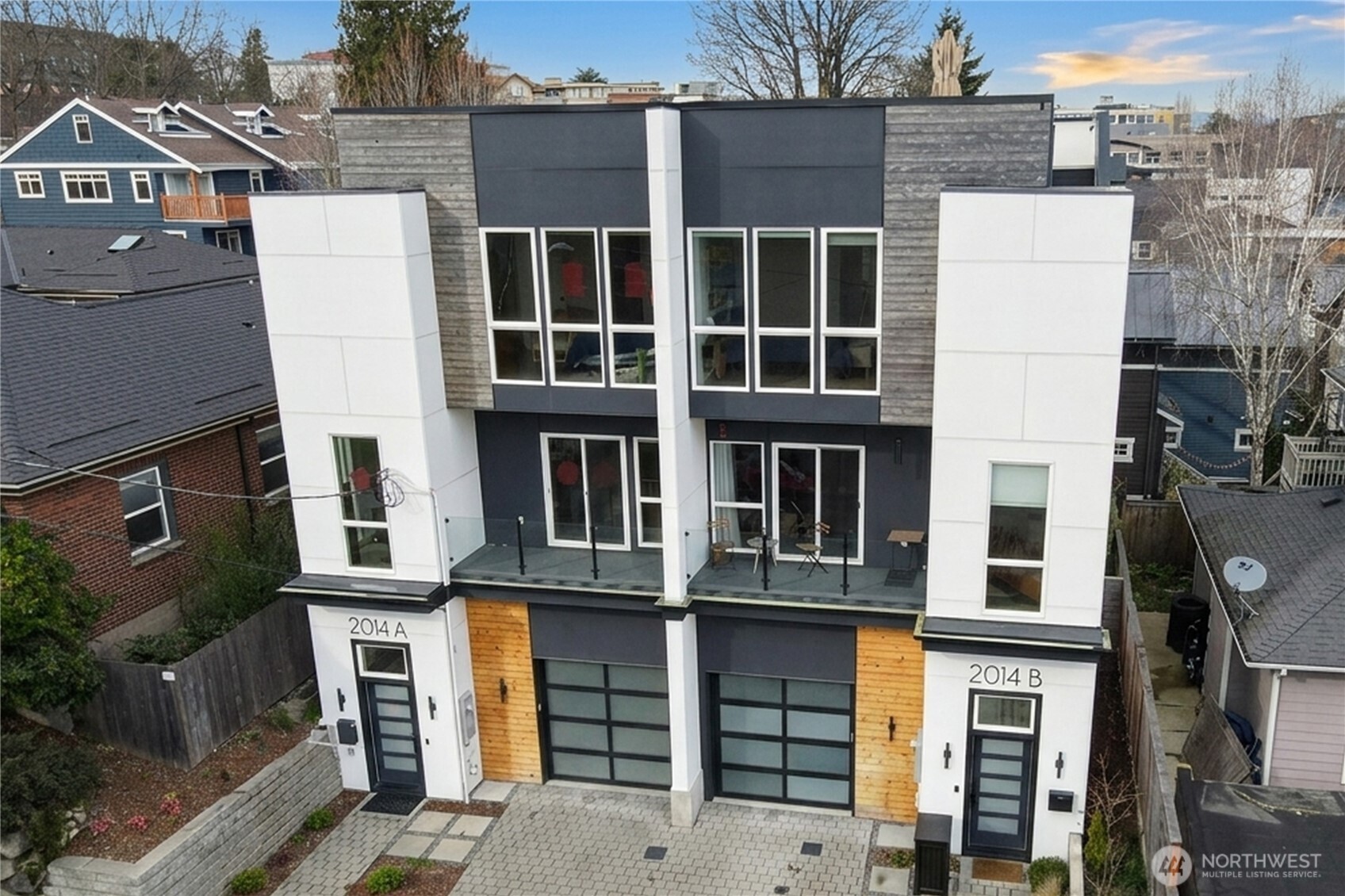 2014 East Pine Street, Unit B Seattle, WA 98122 - Photo 2 of 34