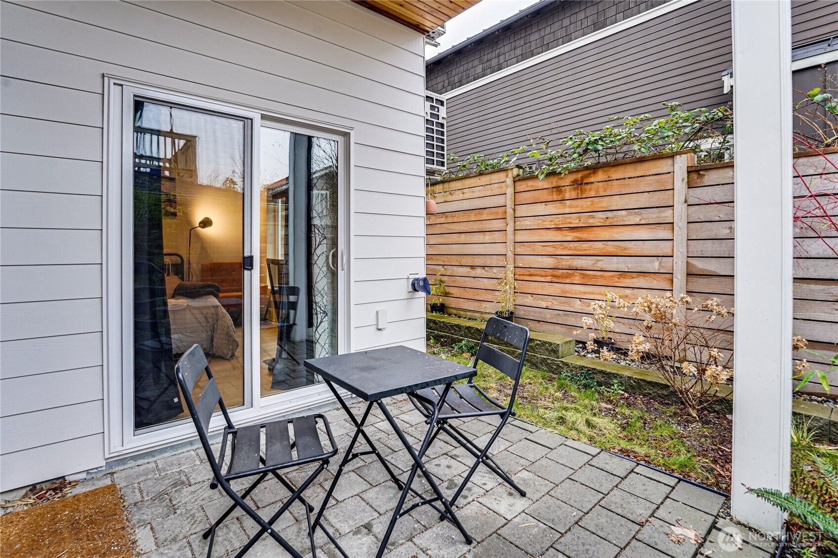 2014 East Pine Street, Unit B Seattle, WA 98122 - Photo 25 of 34