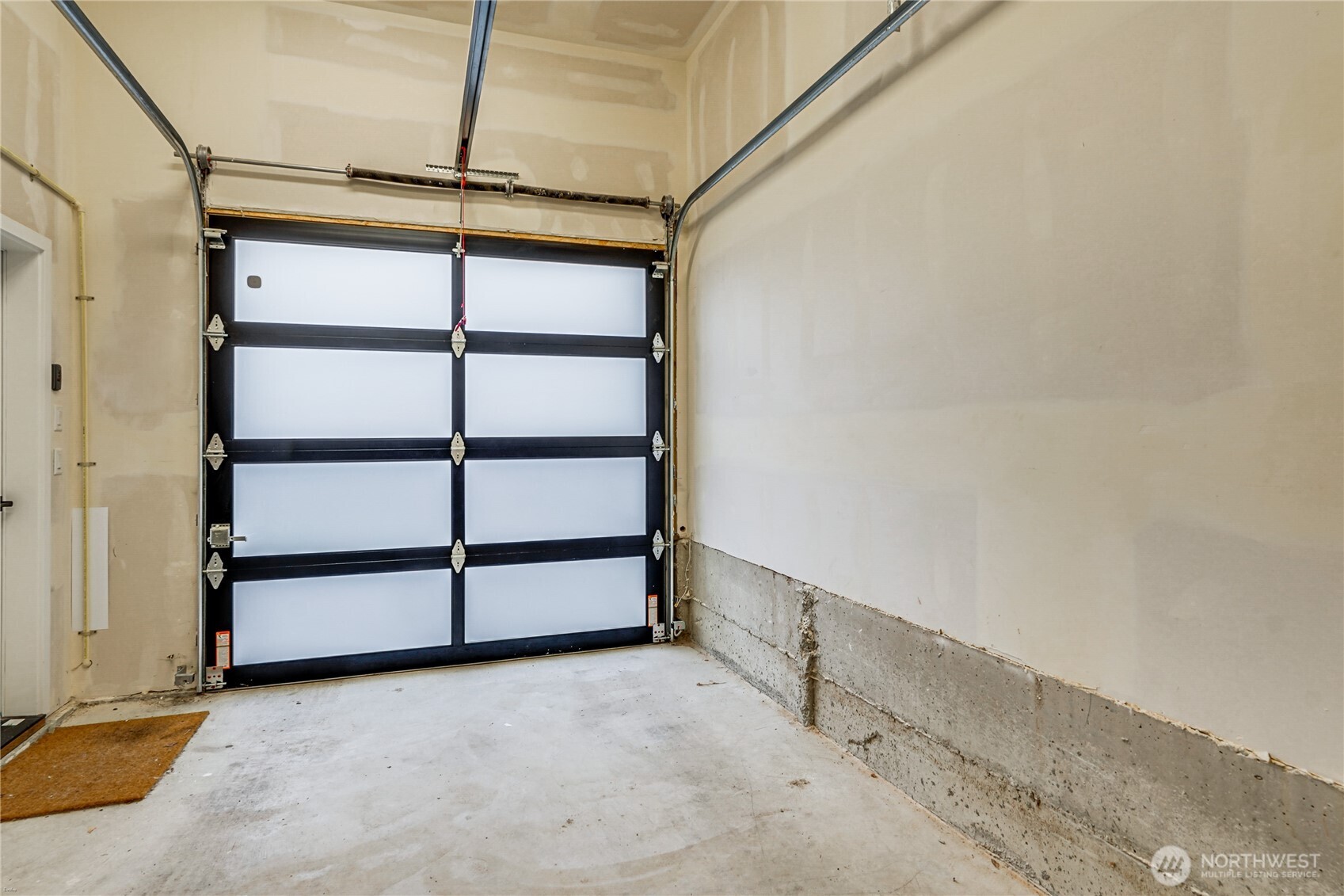 2014 East Pine Street, Unit B Seattle, WA 98122 - Photo 26 of 34