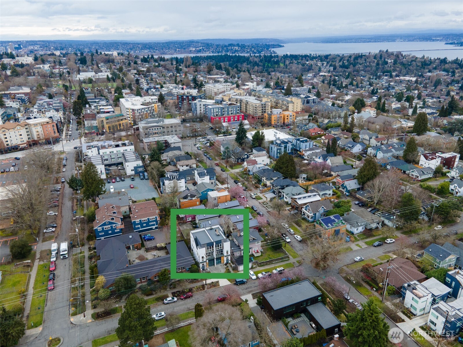 2014 East Pine Street, Unit B Seattle, WA 98122 - Photo 33 of 34