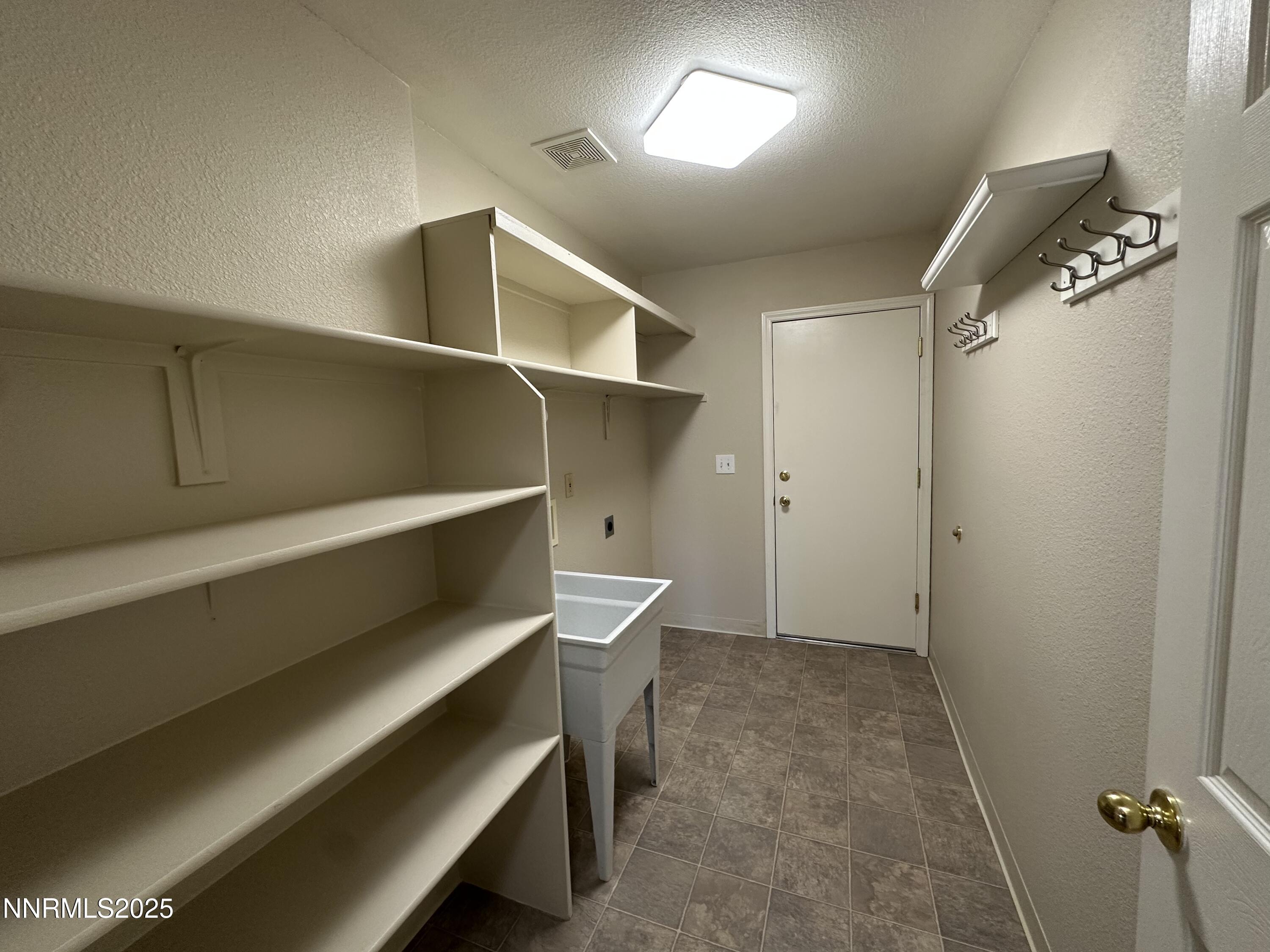 18154 Cherryleaf Court Reno, NV 89508 - Photo 12 of 20 2025-07-25 10.02.14