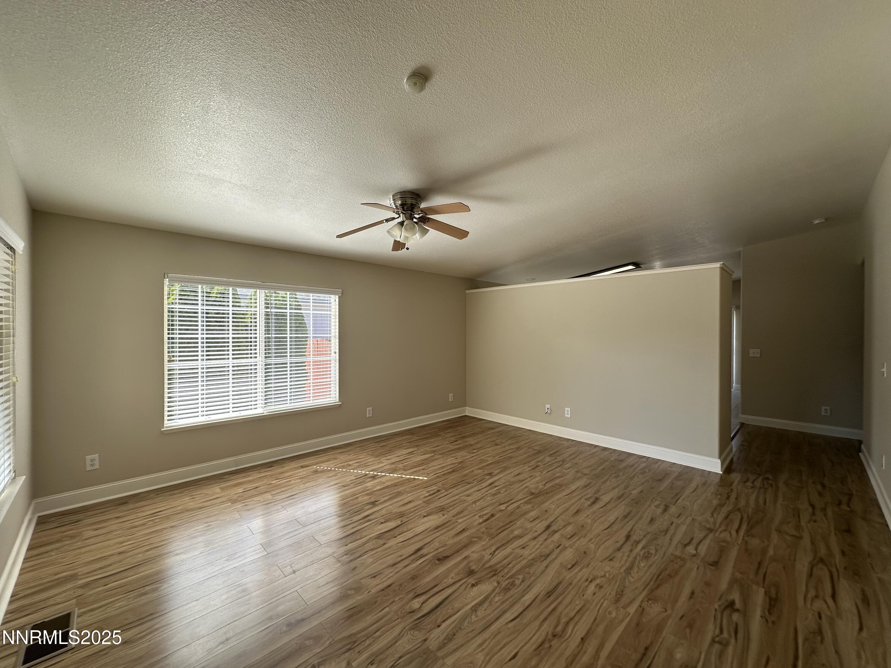 18154 Cherryleaf Court Reno, NV 89508 - Photo 4 of 20 2025-07-25 09.54.40