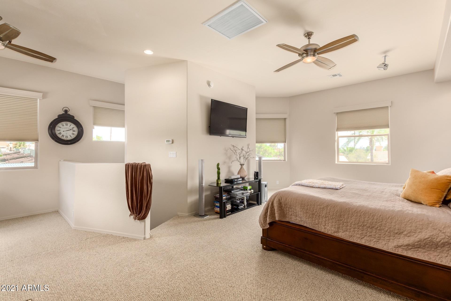 6513 North 18th Place Phoenix, AZ 85016 - Photo 11 of 30 Upstairs MBR 2