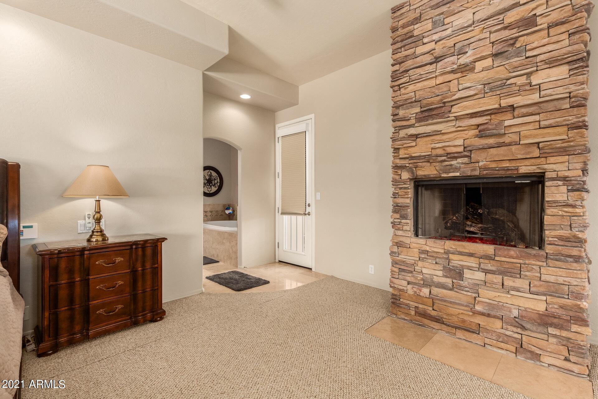 6513 North 18th Place Phoenix, AZ 85016 - Photo 13 of 30 Upstairs MBR 4