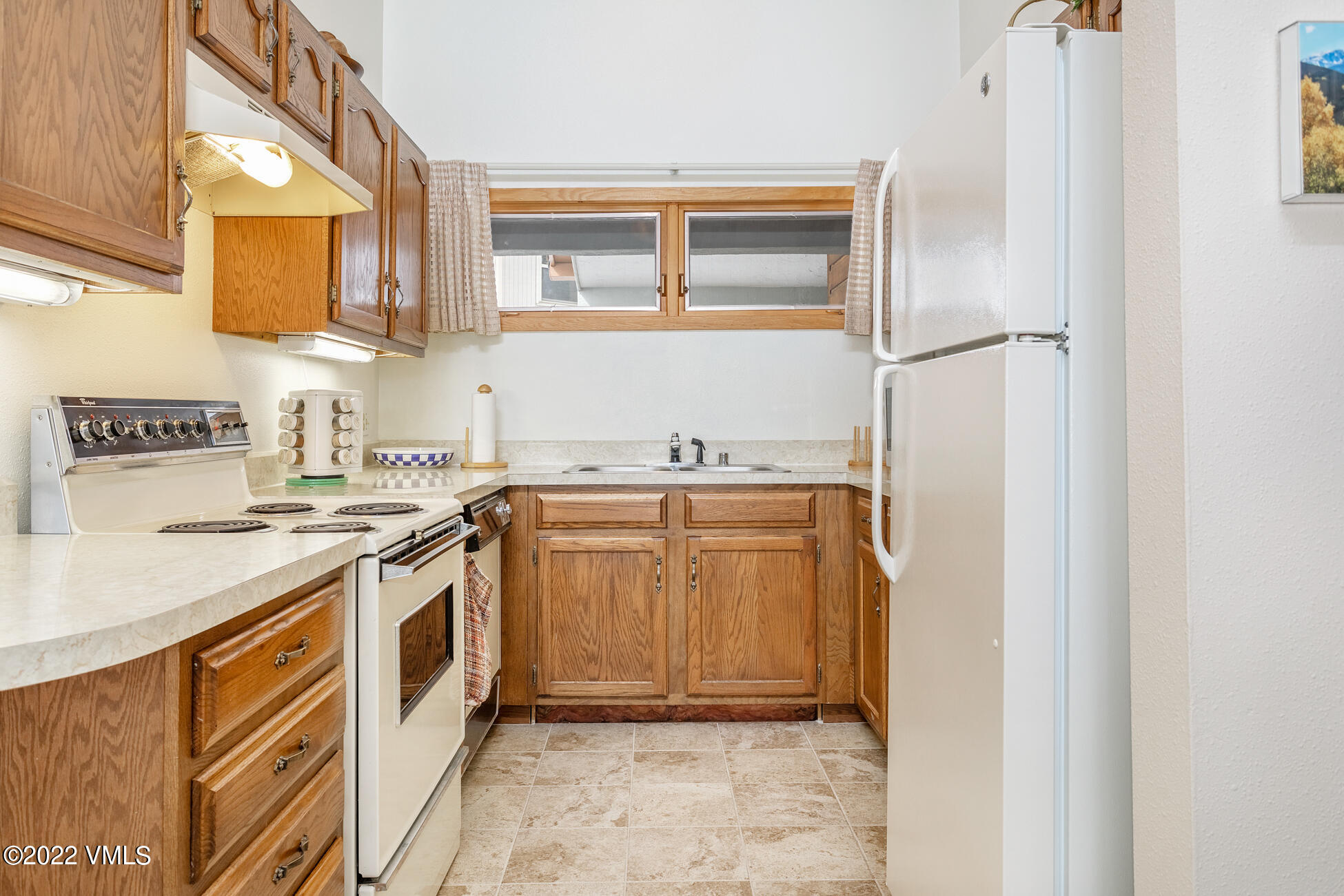 1030 Lions Ridge Loop, Unit 305 Vail, CO 81657 - Photo 9 of 25 Snow Fox 305 MLS-2