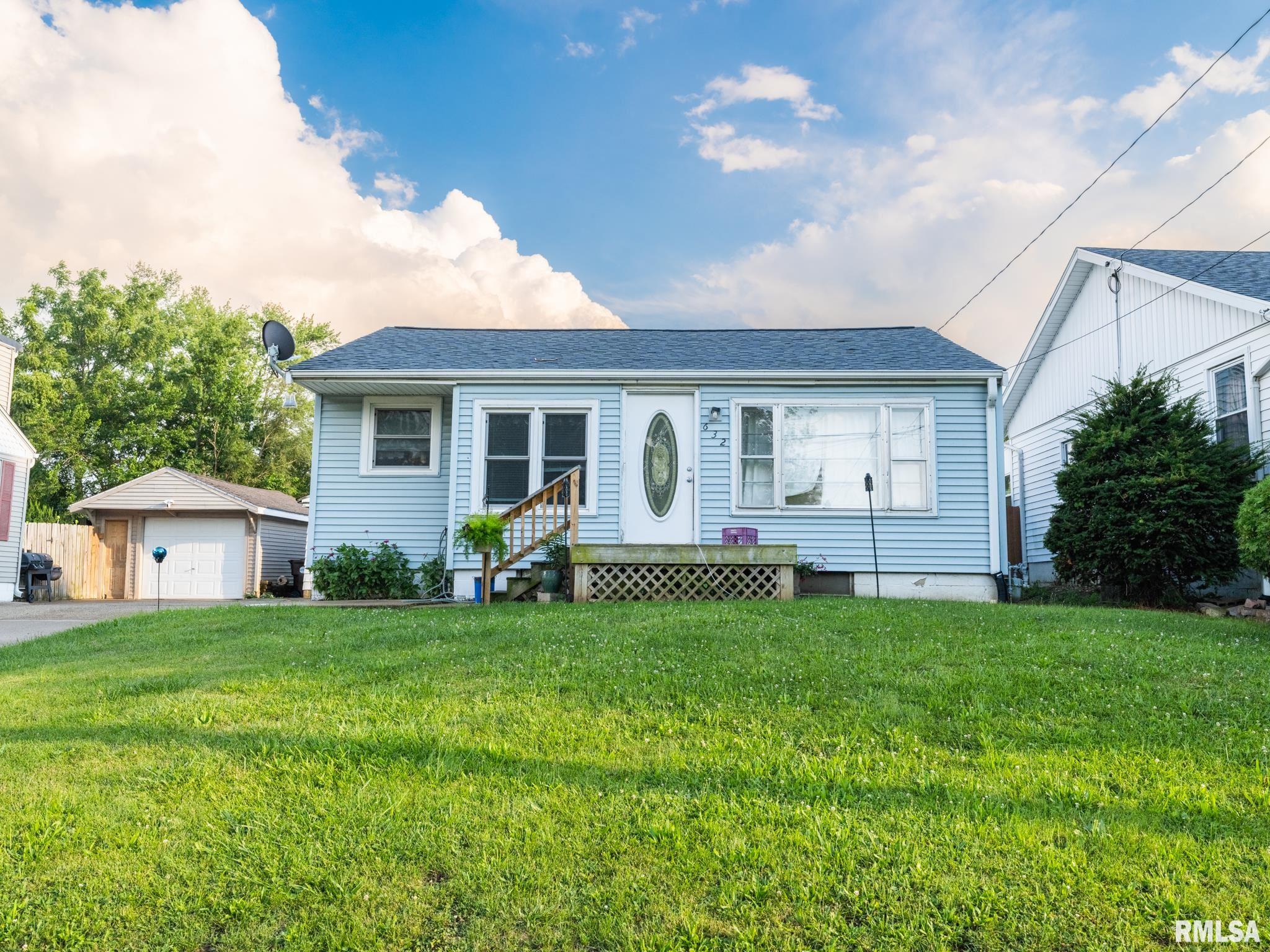 632 Roosevelt Street Creve Coeur, IL 61610 - Photo 2 of 46