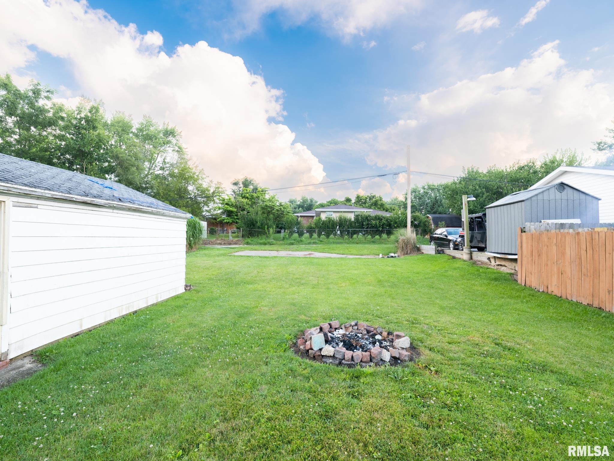 632 Roosevelt Street Creve Coeur, IL 61610 - Photo 37 of 46