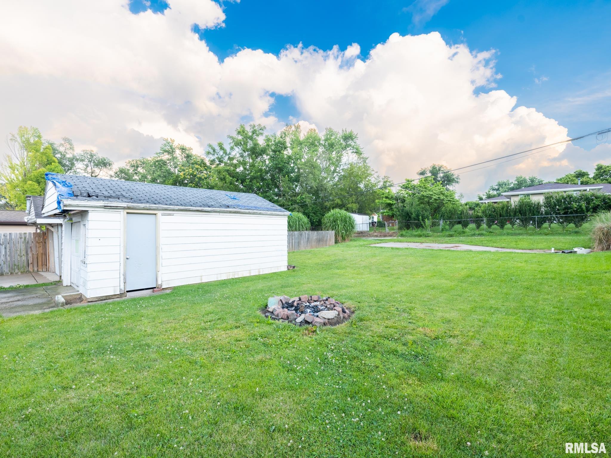 632 Roosevelt Street Creve Coeur, IL 61610 - Photo 38 of 46