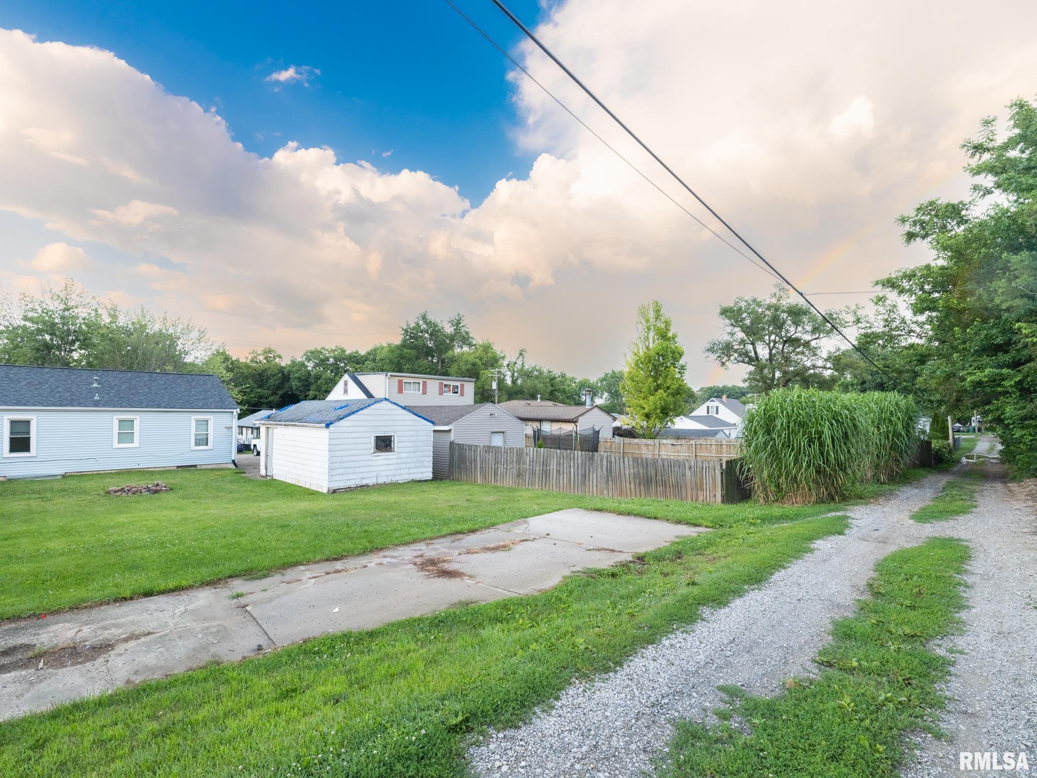 632 Roosevelt Street Creve Coeur, IL 61610 - Photo 43 of 46