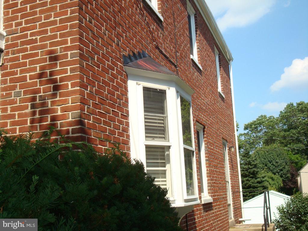 149 Riverside Avenue Lancaster, PA 17602 - Photo 3 of 31 Gallery Image 3