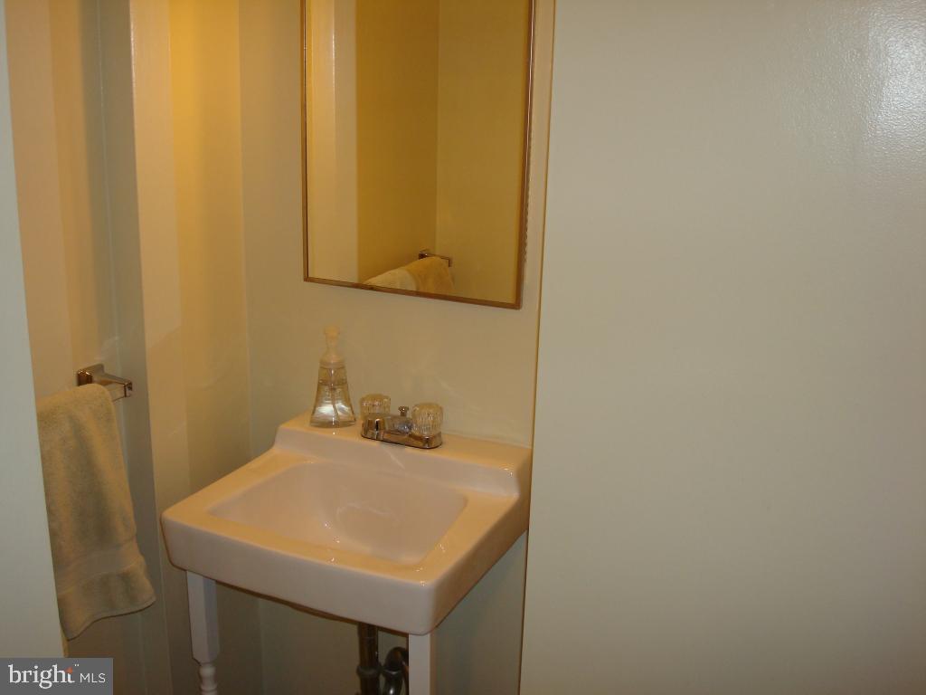 149 Riverside Avenue Lancaster, PA 17602 - Photo 22 of 31 Gallery Image 22