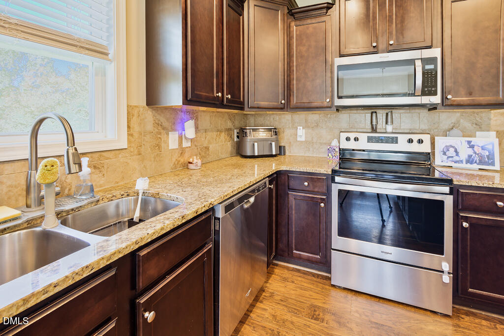 30 Inman Way Selma, NC 27576 - Photo 4 of 30