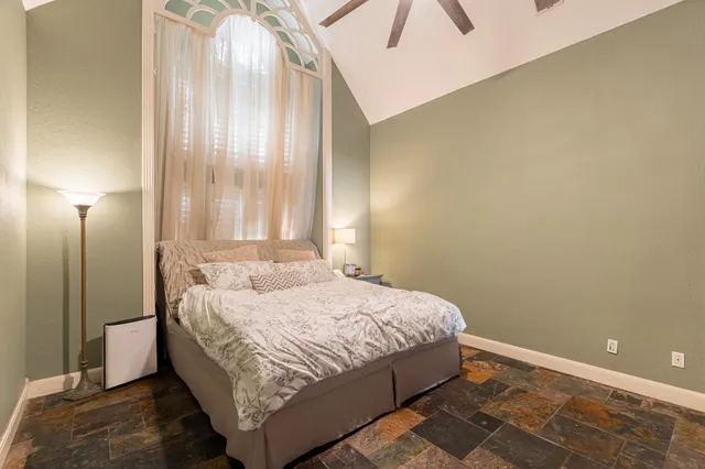 $299,900 | 20015 Bunker Bend Court, Humble, TX 77346