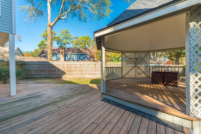 $299,900 | 20015 Bunker Bend Court, Humble, TX 77346