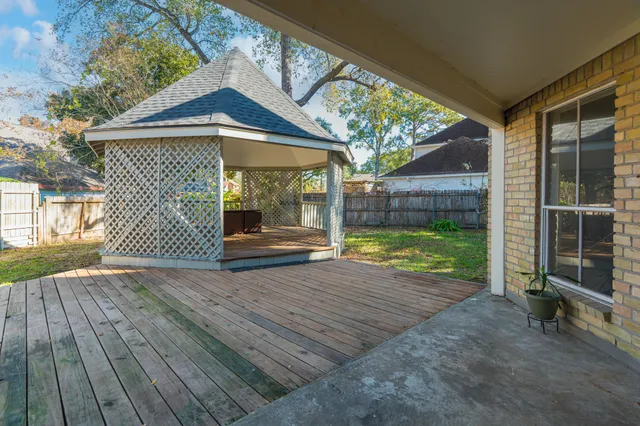 $299,900 | 20015 Bunker Bend Court, Humble, TX 77346