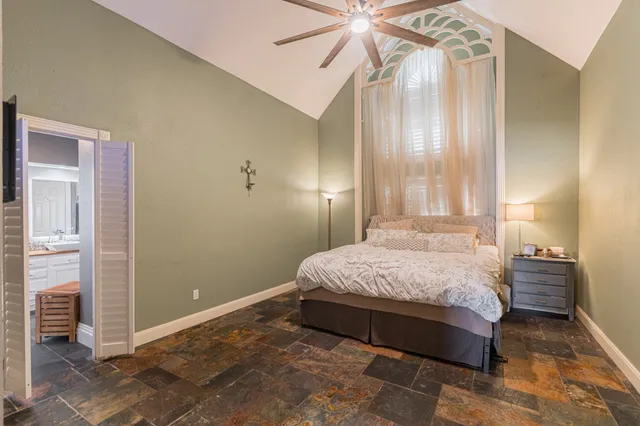 $299,900 | 20015 Bunker Bend Court, Humble, TX 77346