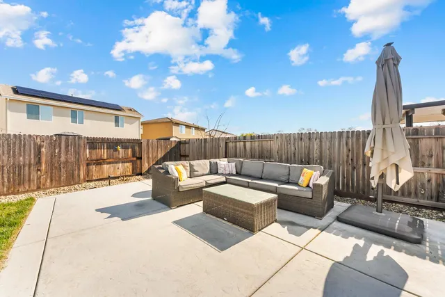 $499,999 | 781 Chalice Creek Drive, Plumas Lake, CA 95961