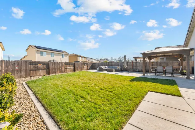 $499,999 | 781 Chalice Creek Drive, Plumas Lake, CA 95961