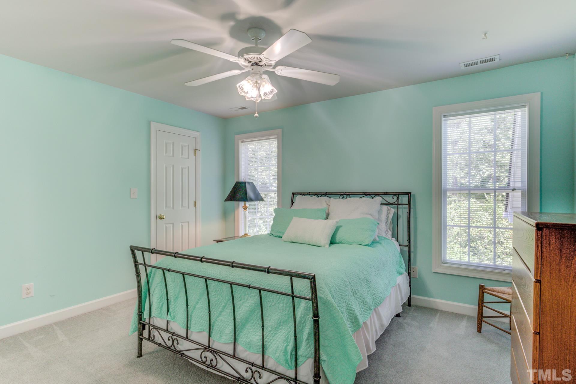 7909 Ocoee Court Raleigh, NC 27612 - Photo 17 of 30 Gallery Image 17
