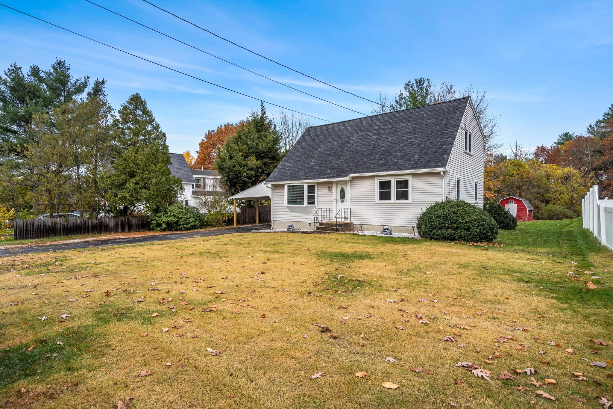 534 Bodwell Road Manchester, NH 03109 - Photo 1 of 37