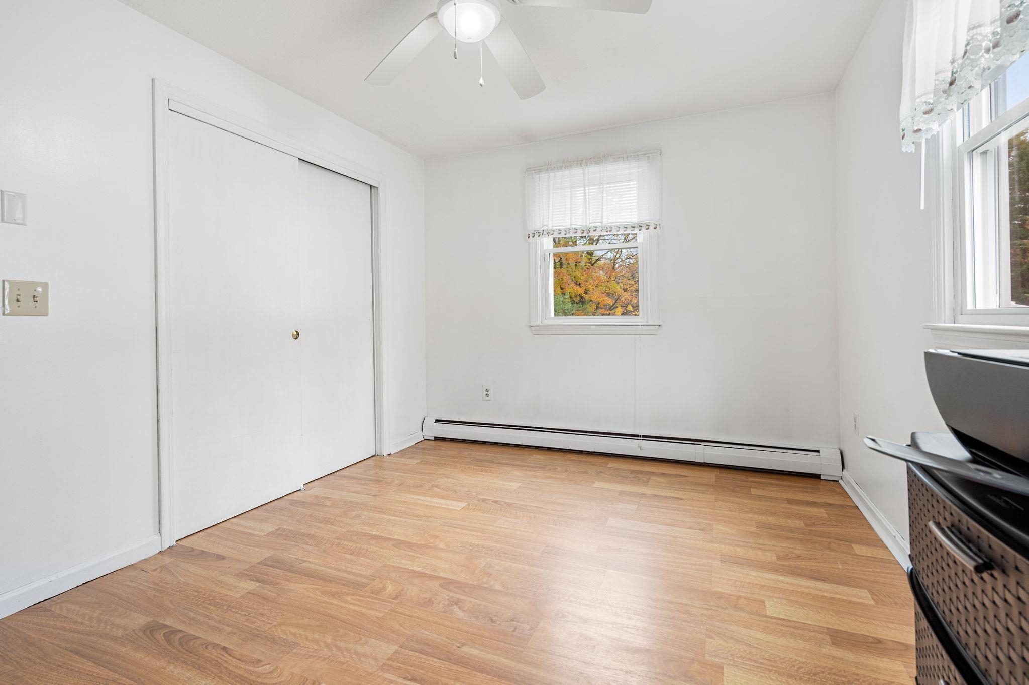 534 Bodwell Road Manchester, NH 03109 - Photo 17 of 37