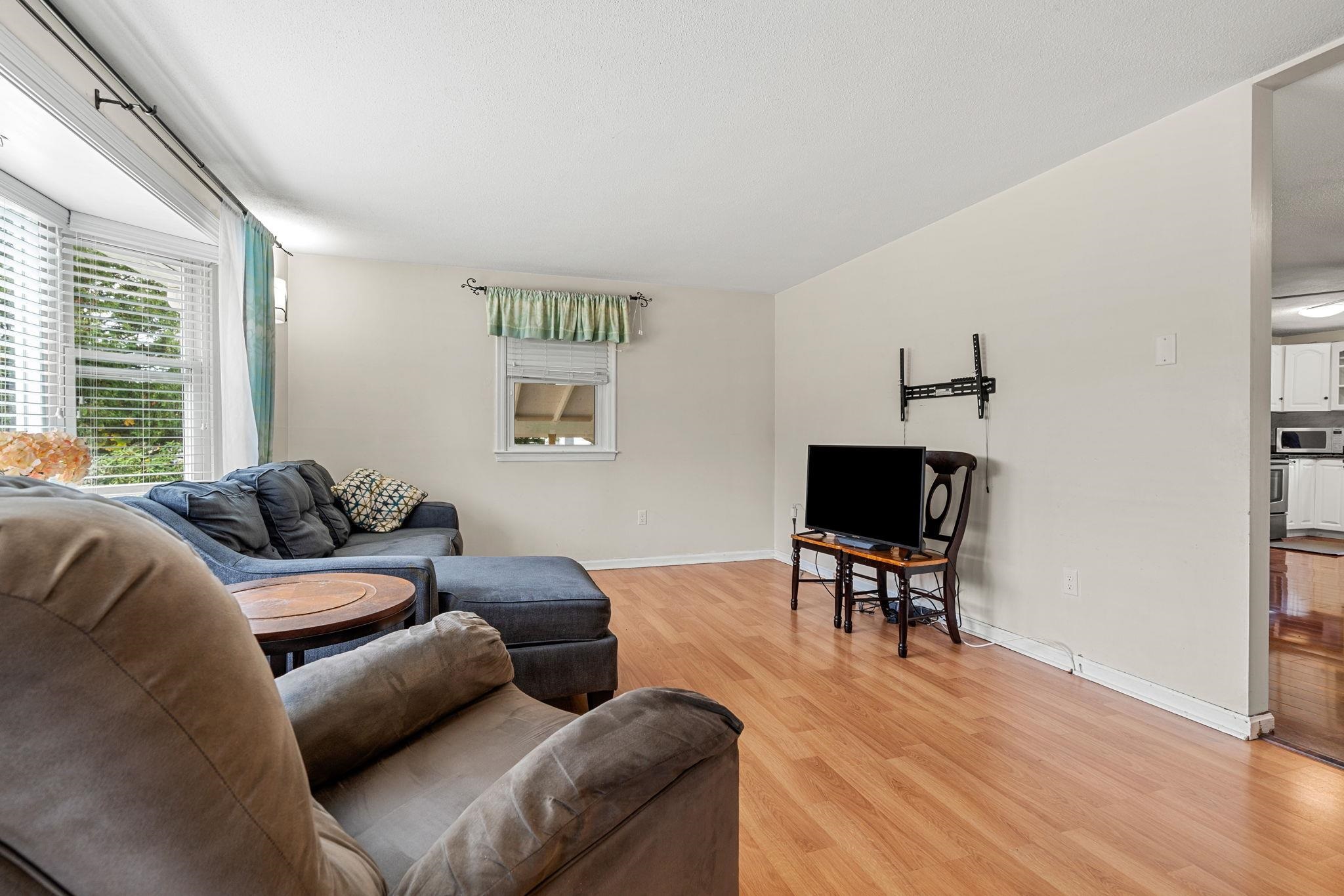 534 Bodwell Road Manchester, NH 03109 - Photo 28 of 37