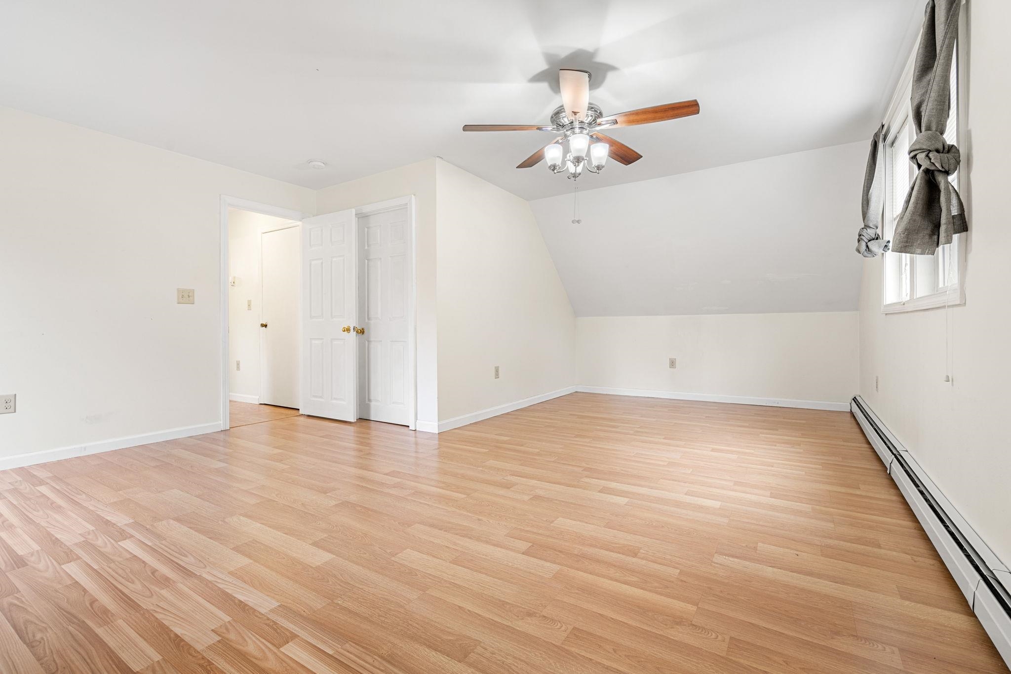 534 Bodwell Road Manchester, NH 03109 - Photo 8 of 37