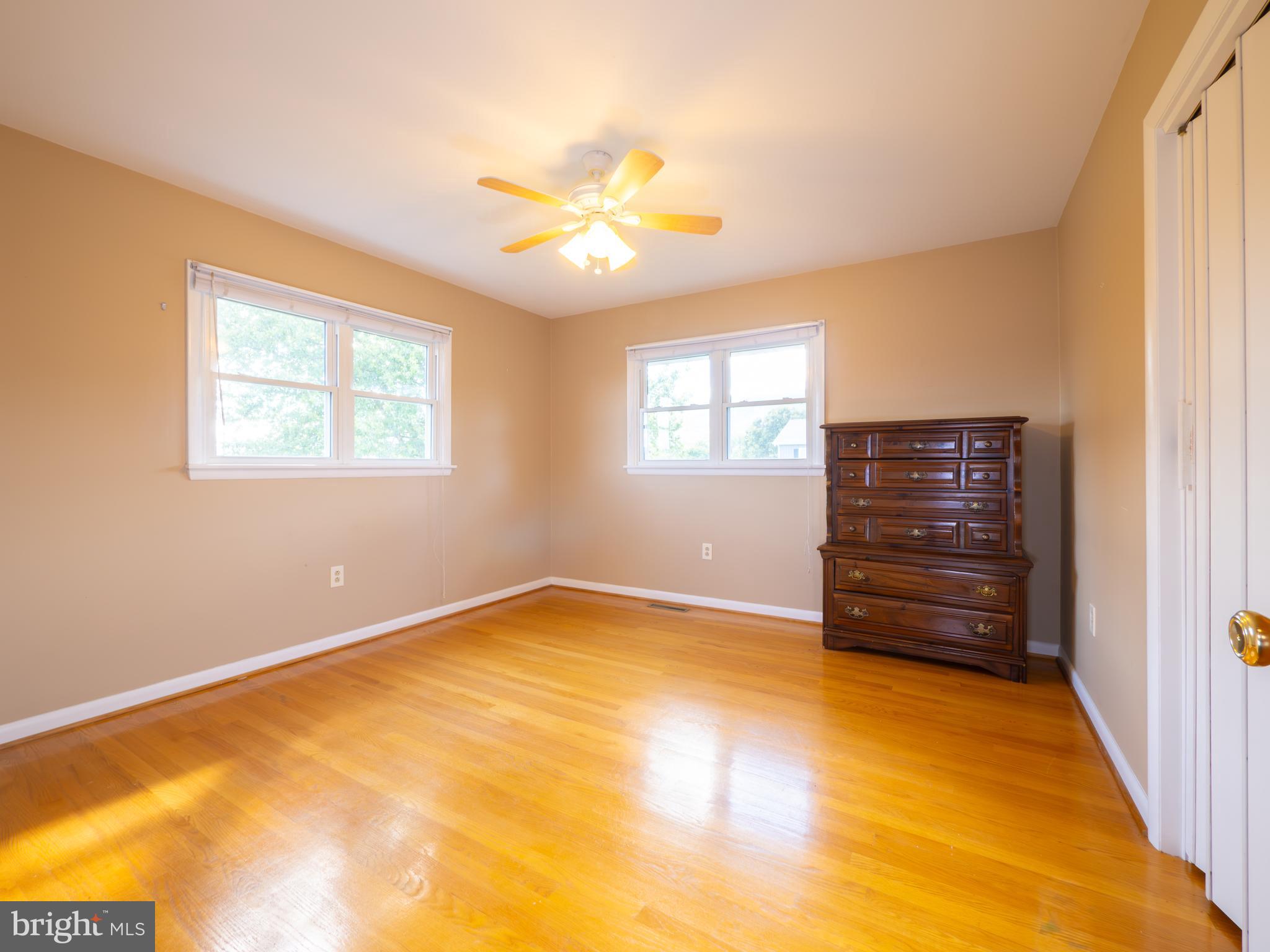 2521 Mt Hebron Road Strasburg, VA 22657 - Photo 41 of 59 First floor bedroom 3.