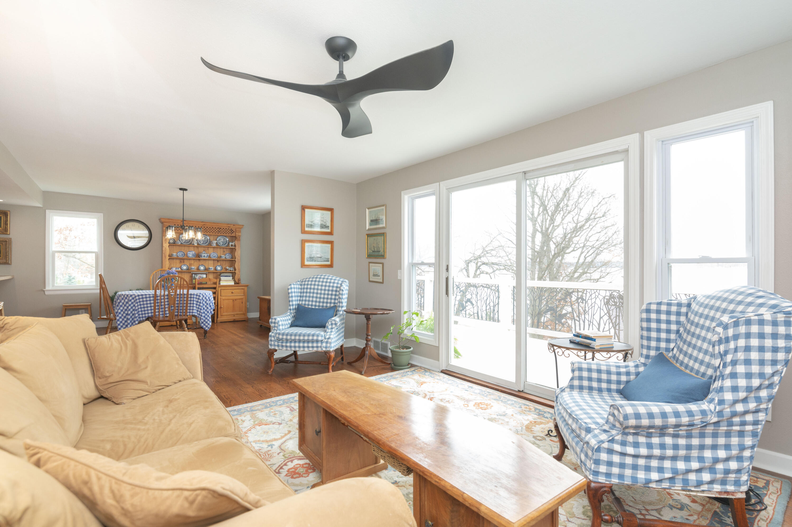 N39W27485 Hillside Grove Road Pewaukee, WI 53072 - Photo 6 of 35 HillsideInterior-2