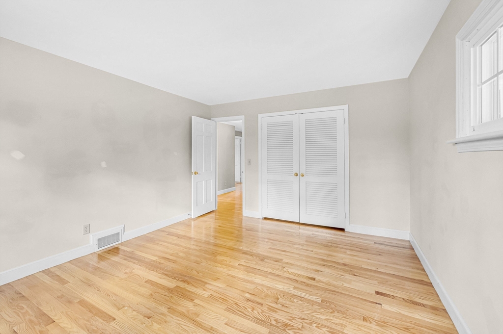77 Arlington Road Longmeadow, MA 01106 - Photo 21 of 42 Gallery Image 21