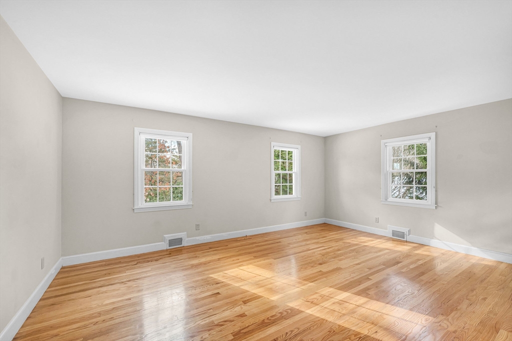 77 Arlington Road Longmeadow, MA 01106 - Photo 23 of 42 Gallery Image 23