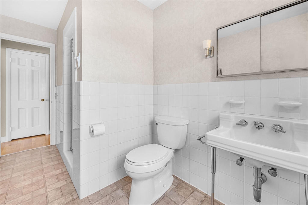 77 Arlington Road Longmeadow, MA 01106 - Photo 31 of 42 Gallery Image 31