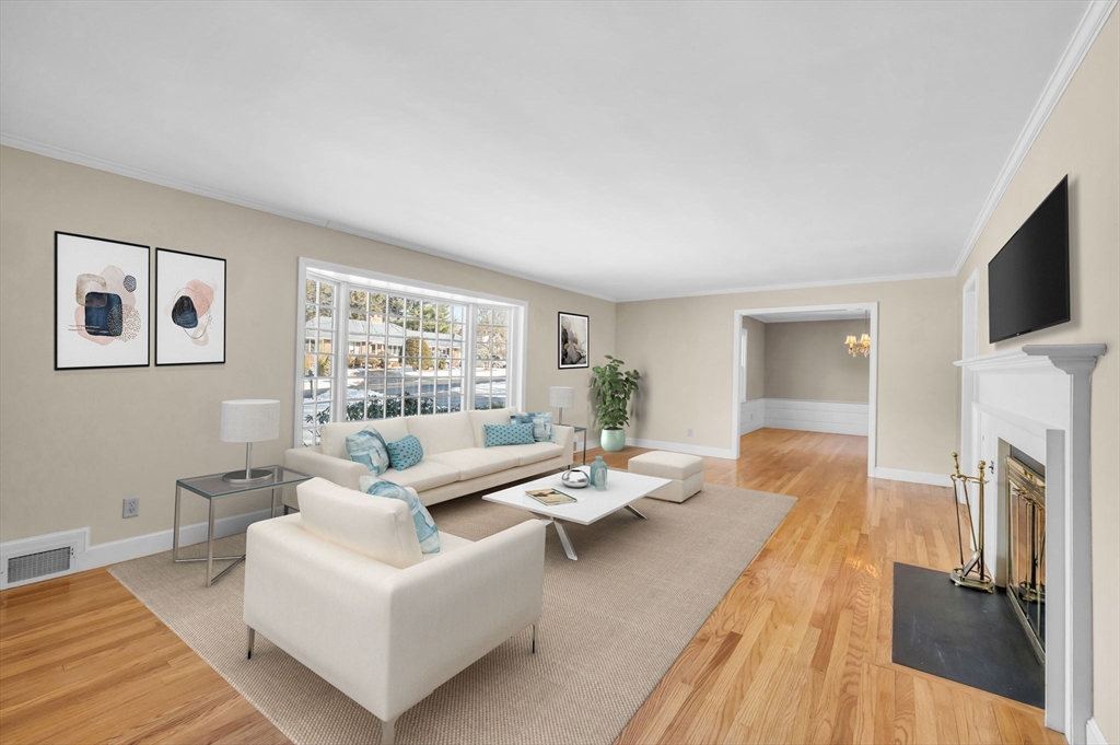 77 Arlington Road Longmeadow, MA 01106 - Photo 4 of 42 Gallery Image 4