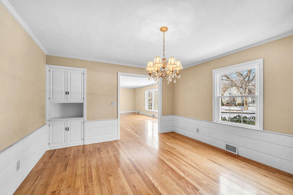 77 Arlington Road Longmeadow, MA 01106 - Photo 6 of 42 Gallery Image 6