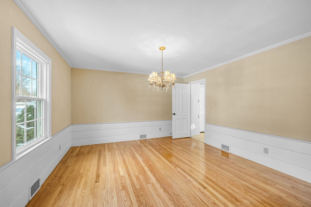 77 Arlington Road Longmeadow, MA 01106 - Photo 7 of 42 Gallery Image 7
