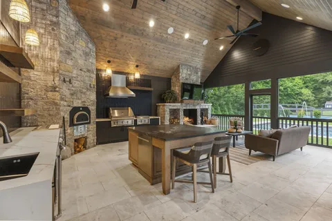 $5,500,000 | 910 Robertson Academy Road, Nashville, TN 37220