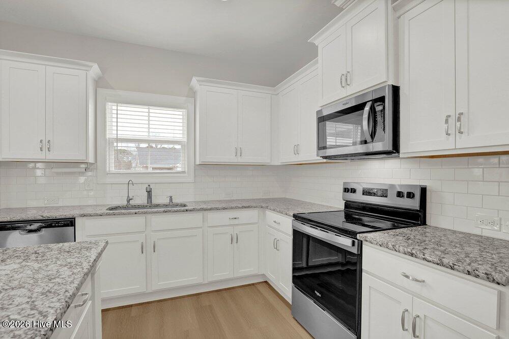 230 East Maritt Street Hampstead, NC 28443 - Photo 10 of 50 010_6g8a2850_990
