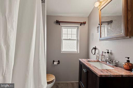 409 South Springfield Road Clifton Heights, PA 19018 - Photo 12 of 21 2nd Flr Full Bath