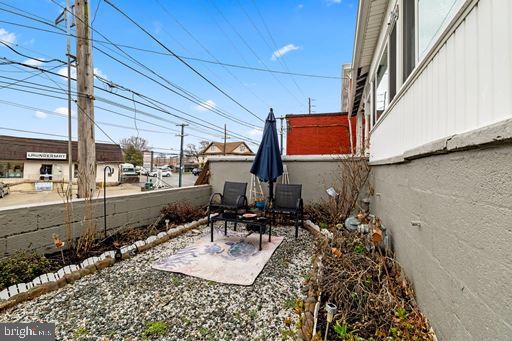 409 South Springfield Road Clifton Heights, PA 19018 - Photo 3 of 21 Front Garden